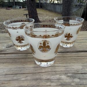 1960s Federal Glass Set of 3 Fleur di lis Shot Glasses Gold Leaf Frosted